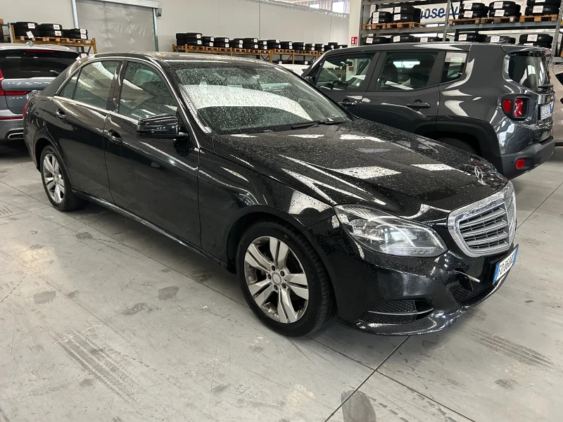 Mercedes-Benz E 200 E200-136 /с проблем !, снимка 1 - Автомобили и джипове - 47694318