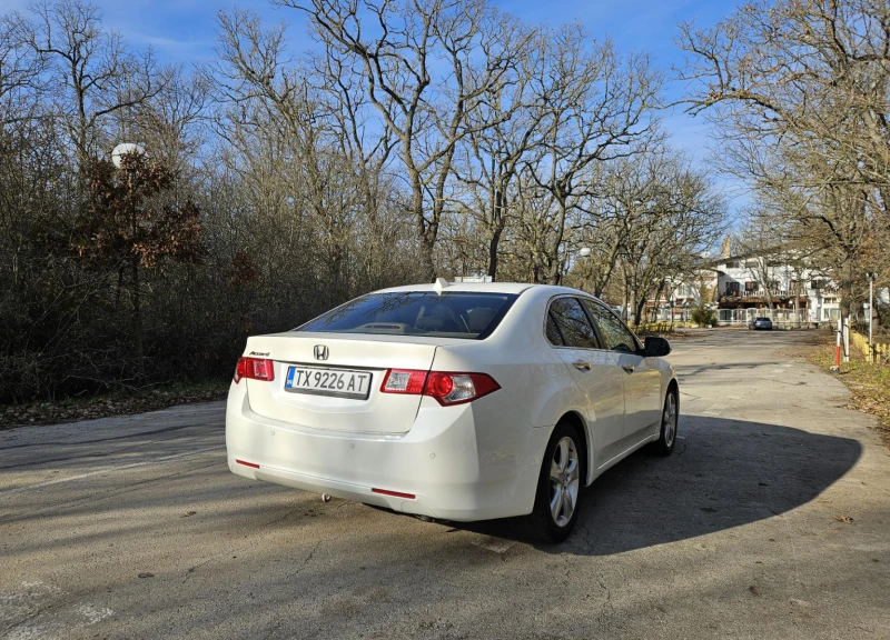 Honda Accord i-DTEC, снимка 4 - Автомобили и джипове - 48344934