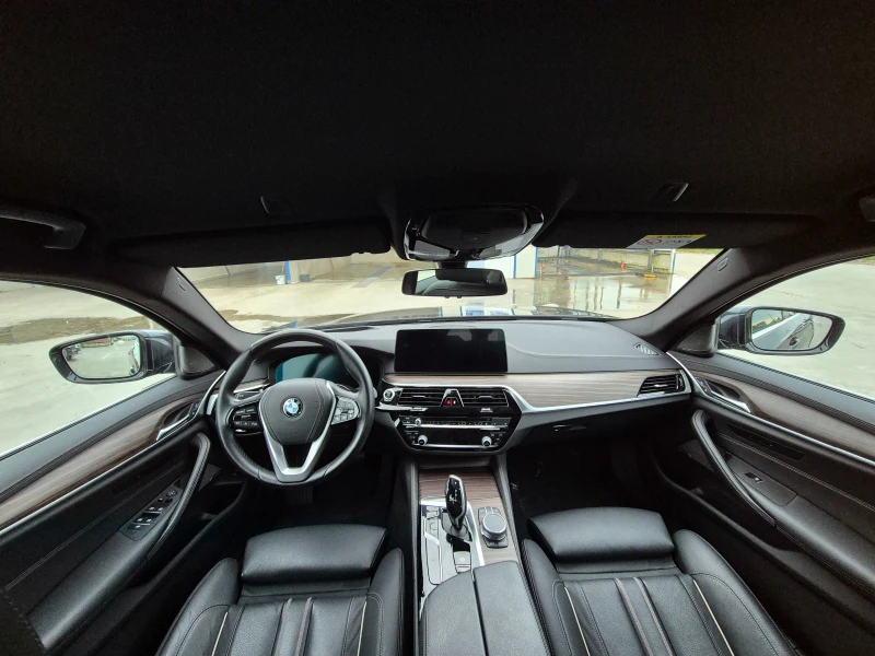 BMW 530 D xdrive premium selection в гаранция до 2027, снимка 9 - Автомобили и джипове - 53244544