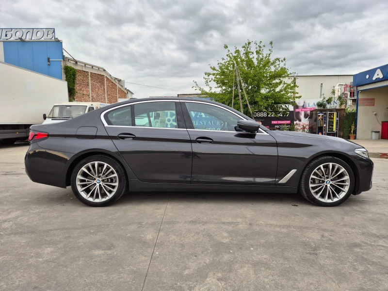 BMW 530 D xdrive premium selection в гаранция до 2027, снимка 5 - Автомобили и джипове - 53244544