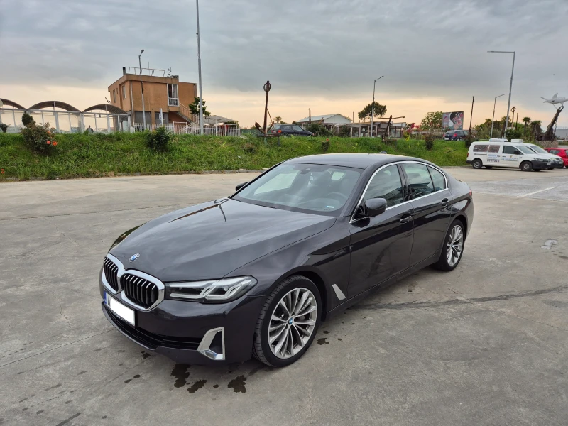 BMW 530 D xdrive premium selection в гаранция до 2027, снимка 2 - Автомобили и джипове - 53244544