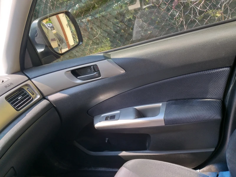 Subaru Forester 2.0x бензин 150 к.с., снимка 14 - Автомобили и джипове - 51235948