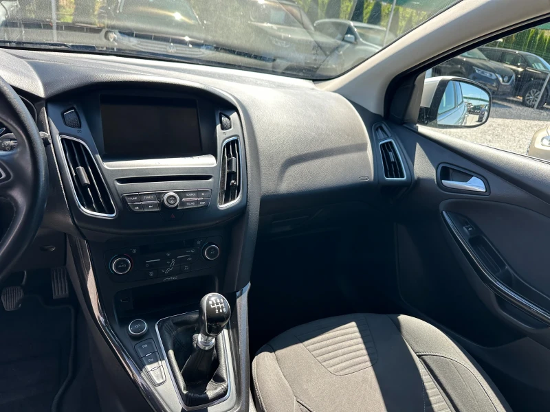 Ford Focus 1.5 tdci, снимка 11 - Автомобили и джипове - 51511418