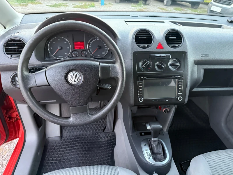 VW Caddy 1.9TDI АВТОМАТ, снимка 11 - Автомобили и джипове - 52230756
