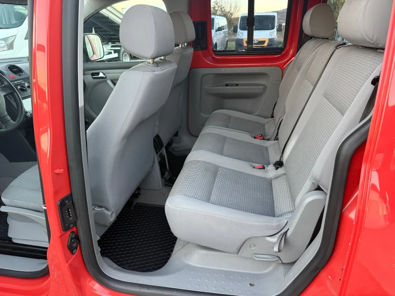 VW Caddy 1.9TDI АВТОМАТ, снимка 9 - Автомобили и джипове - 52230756