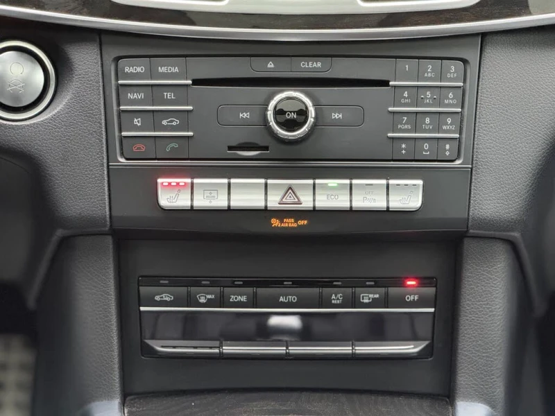 Mercedes-Benz E 400 4MATIC* АвтоКредит* (ЦЕНА ДО БГ), снимка 13 - Автомобили и джипове - 52693450