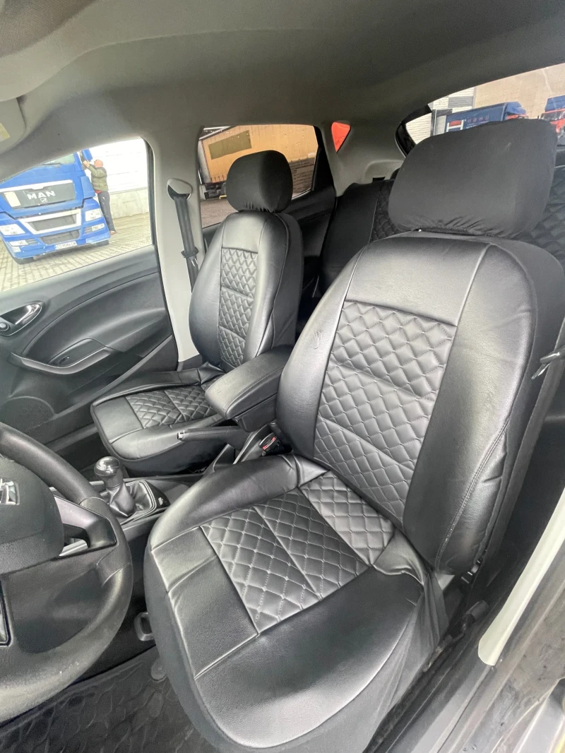 Seat Ibiza 1.0 MPI, снимка 10 - Автомобили и джипове - 53236106