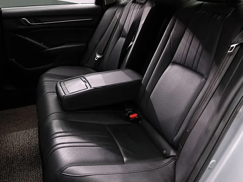 Honda Accord 2.0 Turbo Sports, снимка 12 - Автомобили и джипове - 55841978