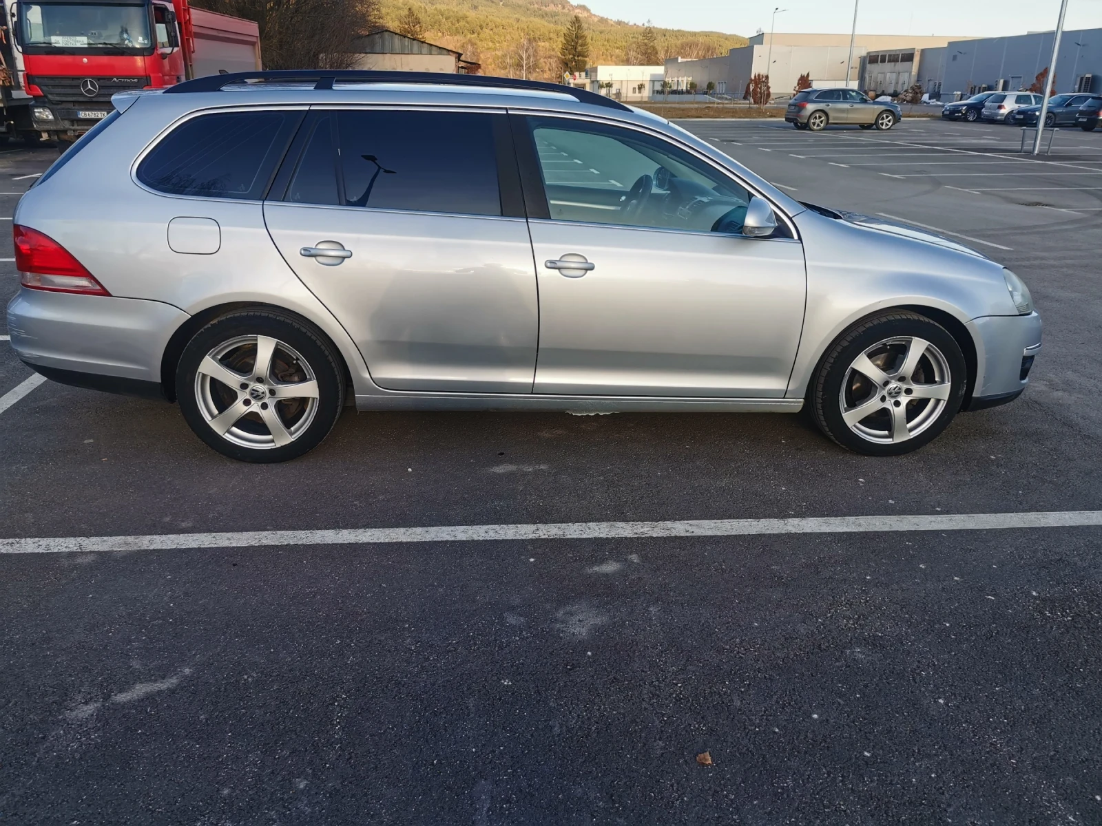 VW Golf Комби - изображение 9