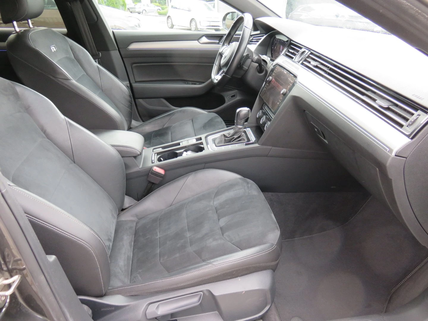 VW Arteon R-Line 2.0 TDI SCR DSG 4MOTION | Mobile.bg � ����������� 5