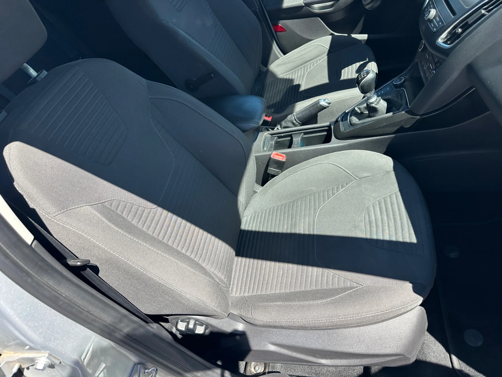 Ford Focus 1.5 tdci - изображение 8