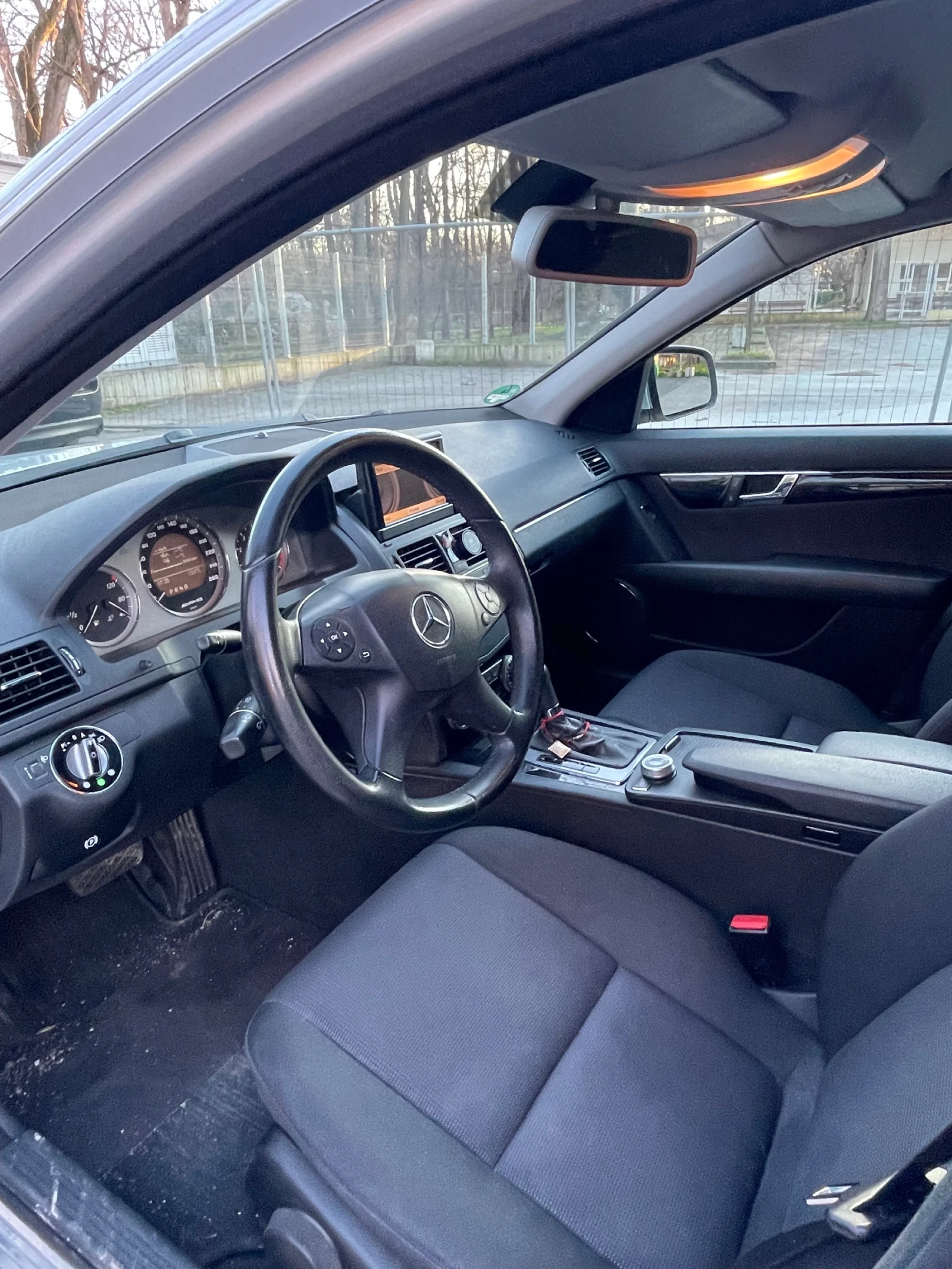 Mercedes-Benz C 200  - изображение 6