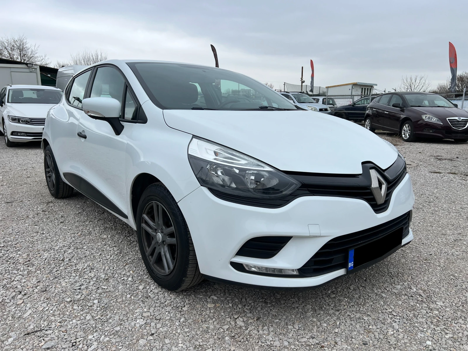Renault Clio 1.2 16v , снимка 3 - Автомобили и джипове - 53893848