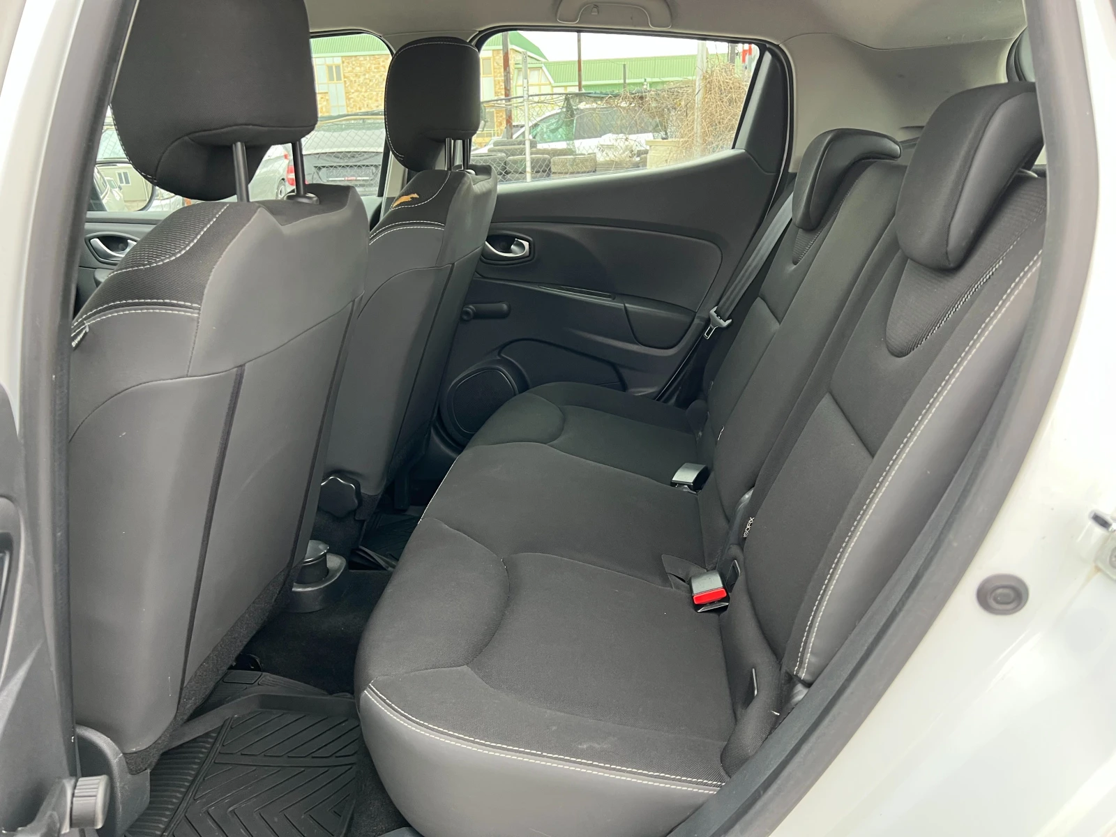 Renault Clio 1.2 16v , снимка 9 - Автомобили и джипове - 53893848