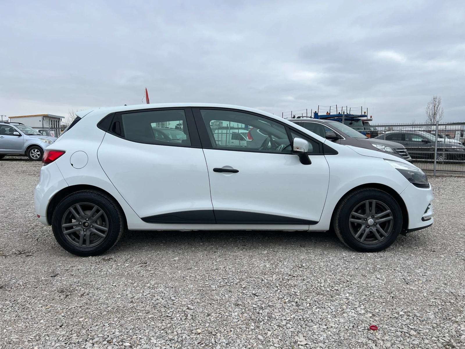 Renault Clio 1.2 16v , снимка 4 - Автомобили и джипове - 53893848