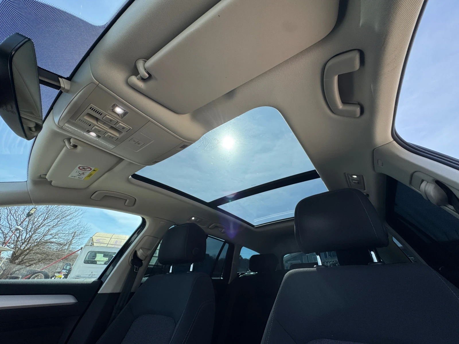 VW Passat 2.0TDi DSG, снимка 15 - Автомобили и джипове - 53896800