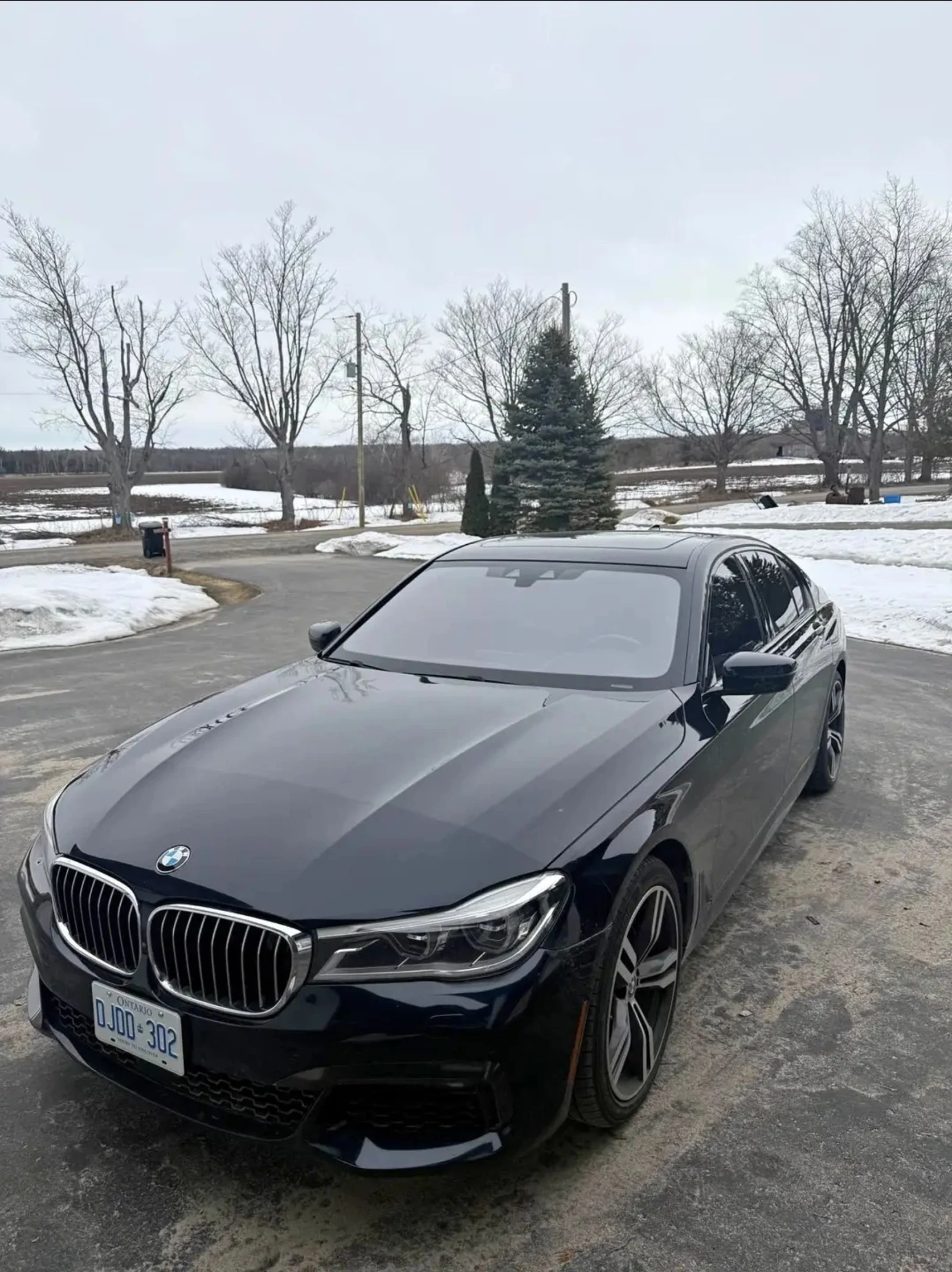 BMW 750 2016/XDRIVE/PANO/N63B/360/CARFAX | Auto.bg — изображение 1