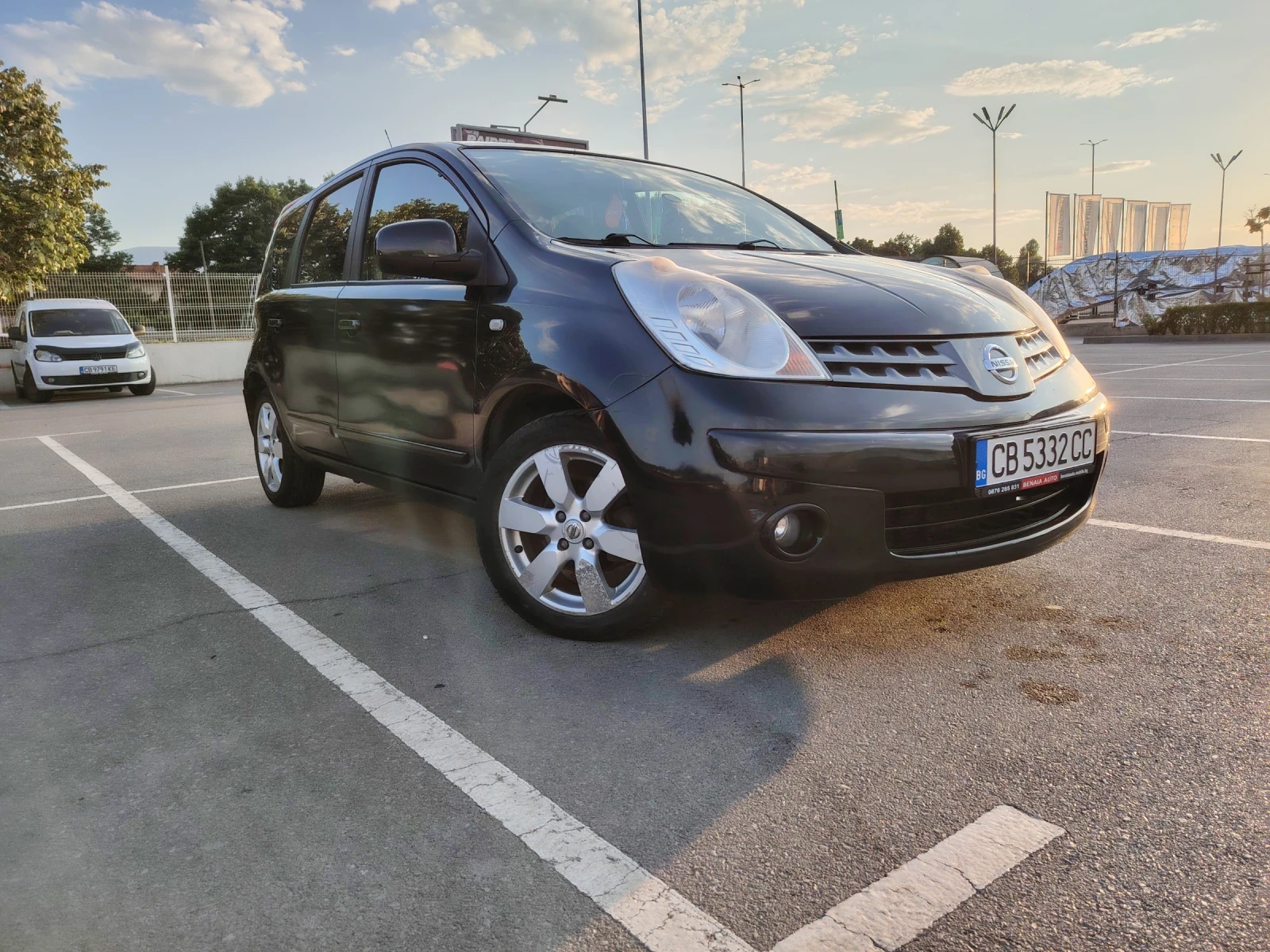 Nissan Note, снимка 8 - Автомобили и джипове - 54128939