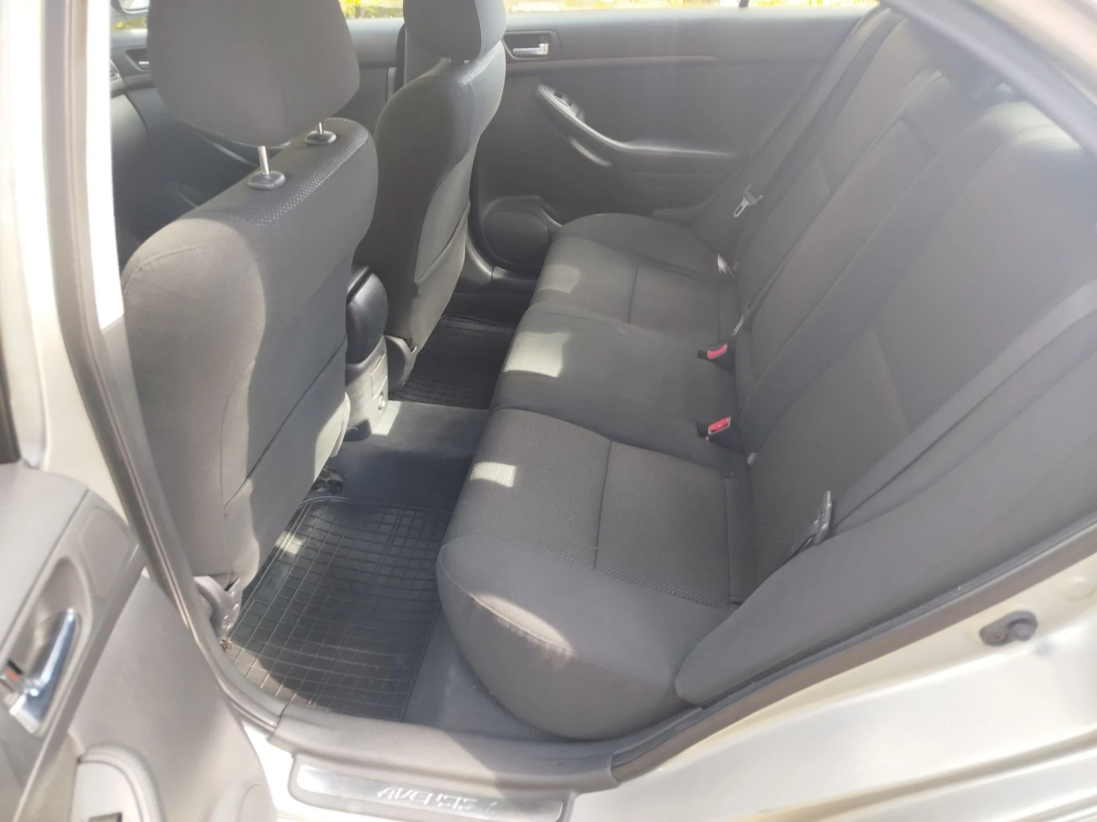 Toyota Avensis 2.0D4D  116к.с ТОП, снимка 14 - Автомобили и джипове - 54171725