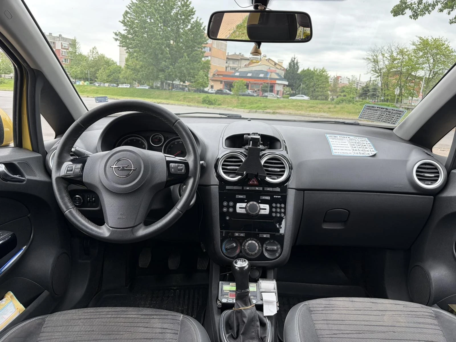 Opel Corsa, снимка 8 - Автомобили и джипове - 54527335