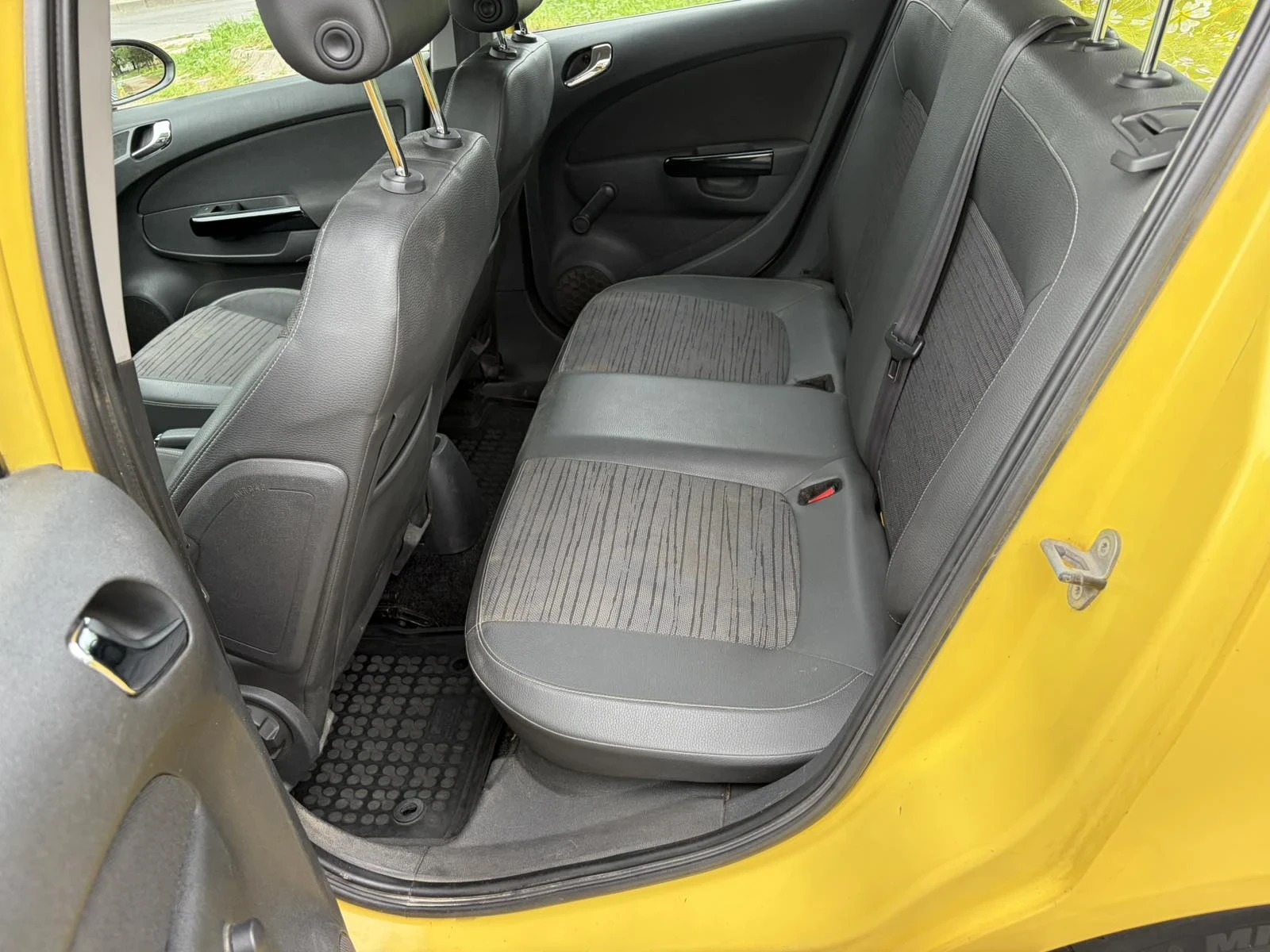 Opel Corsa, снимка 10 - Автомобили и джипове - 54527335