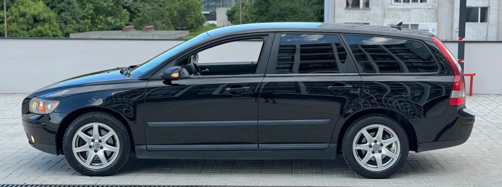 Volvo V50 2.0D 6ск 2007г, снимка 7 - Автомобили и джипове - 54897248
