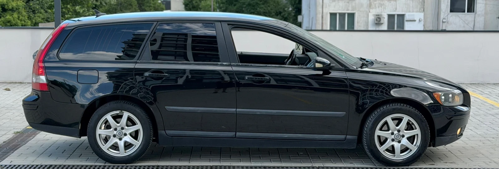 Volvo V50 2.0D 6ск 2007г, снимка 8 - Автомобили и джипове - 54897248