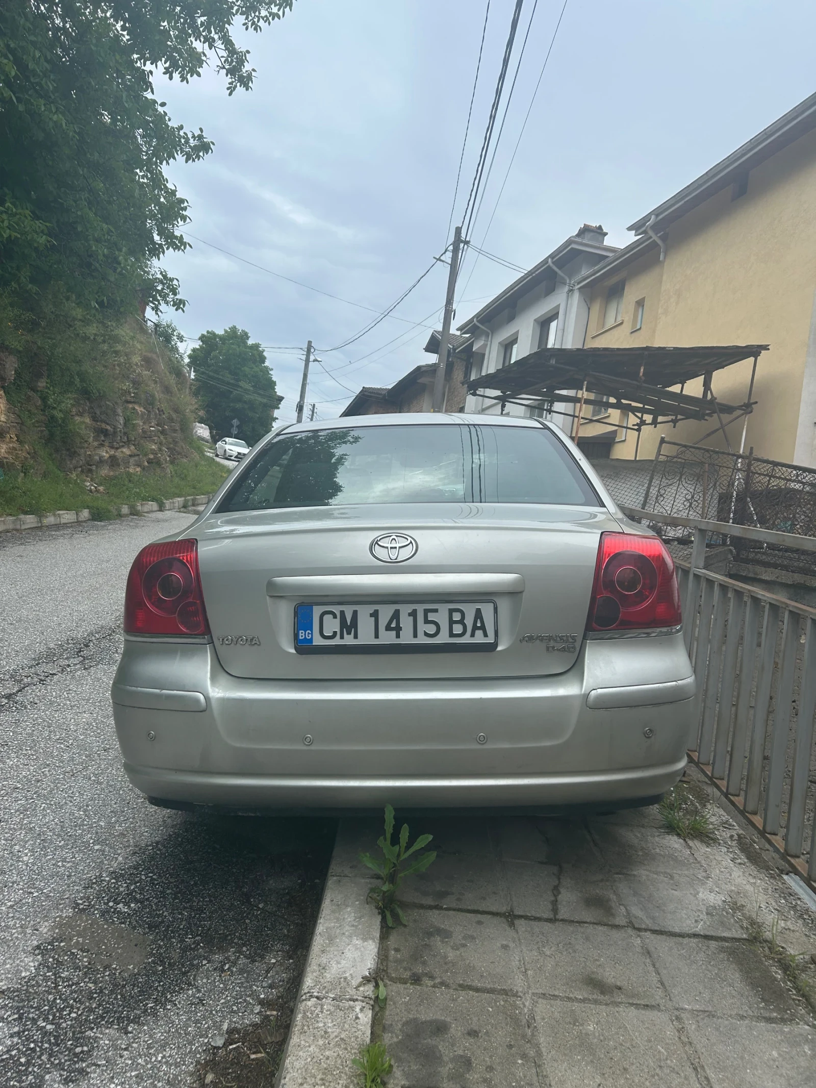 Toyota Avensis, снимка 4 - Автомобили и джипове - 55003499
