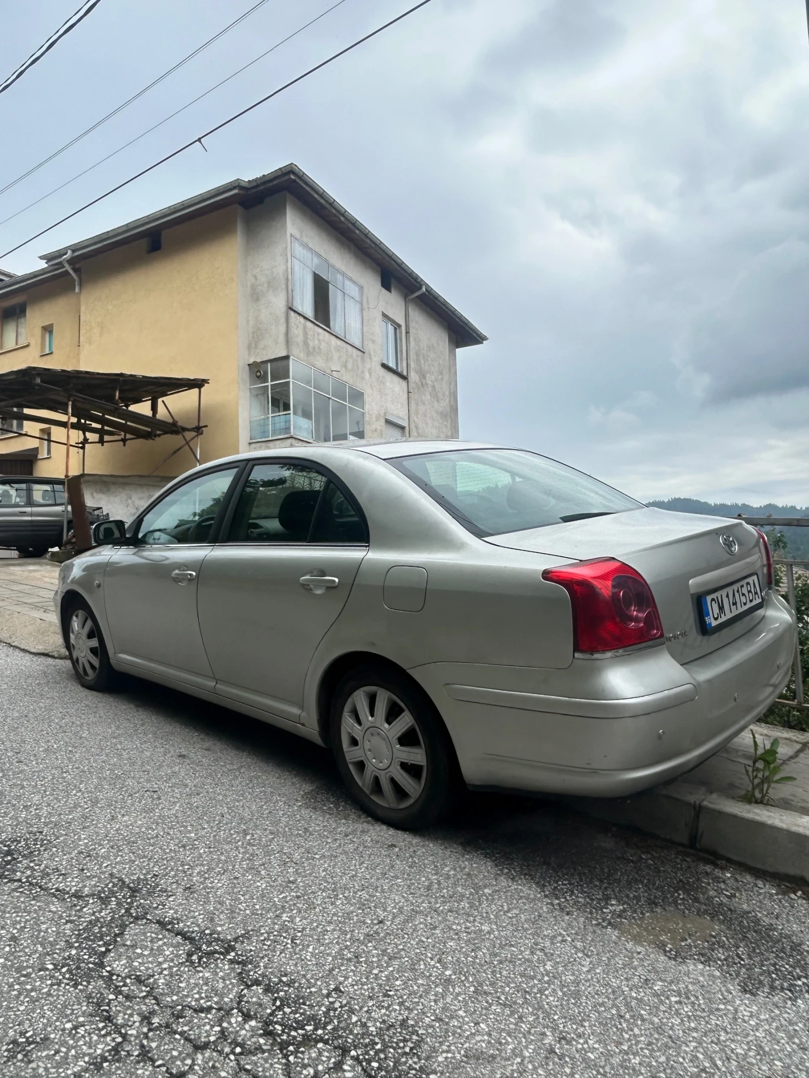 Toyota Avensis, снимка 3 - Автомобили и джипове - 55003499