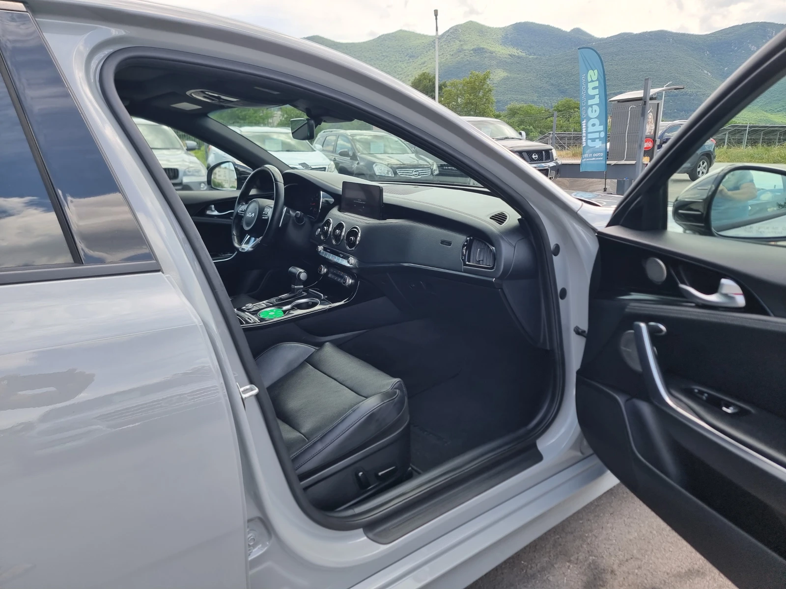 Kia Stinger 2.5I TURBO, снимка 15 - Автомобили и джипове - 55230024