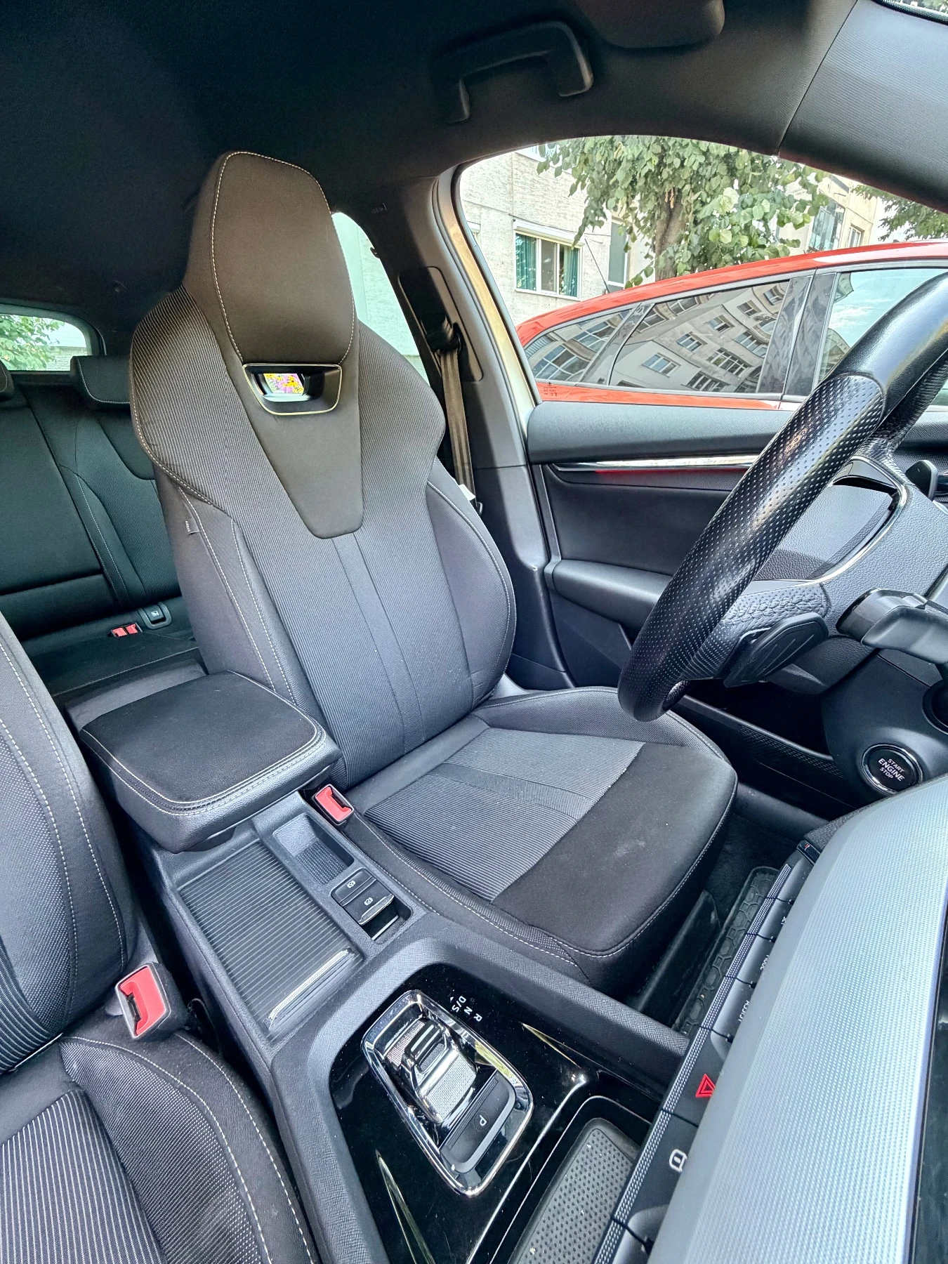 Skoda Octavia 2.0 TDI* LUXURY EDIT* HEAD UP* CANTON* 360 CAM, снимка 11 - Автомобили и джипове - 55377856