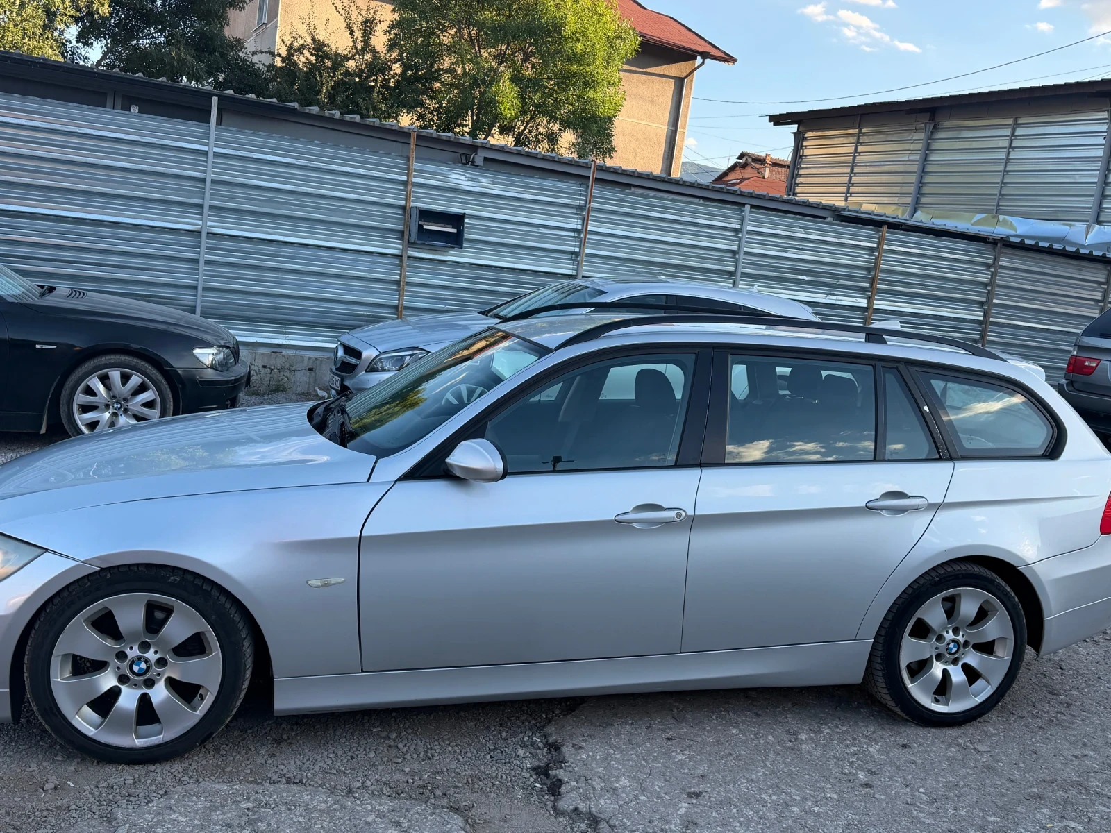 BMW 320, снимка 3 - Автомобили и джипове - 56079522