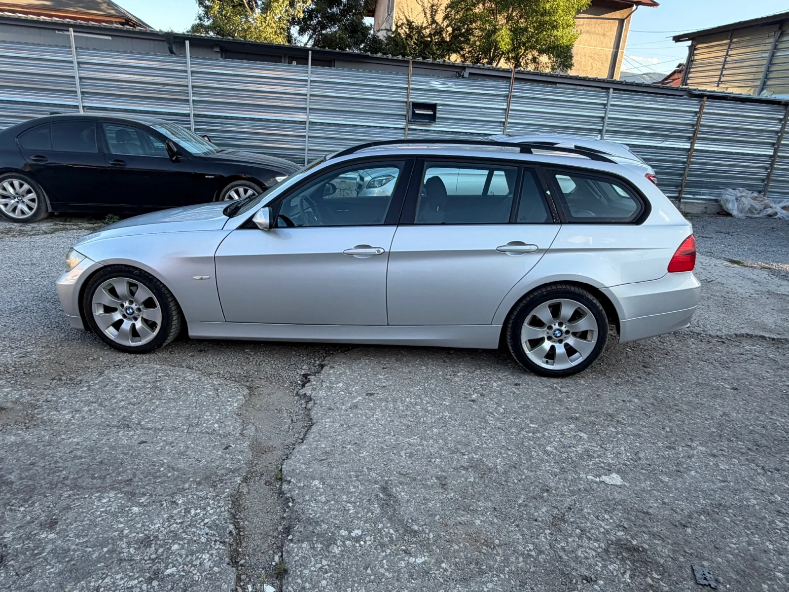 BMW 320, снимка 6 - Автомобили и джипове - 56079522