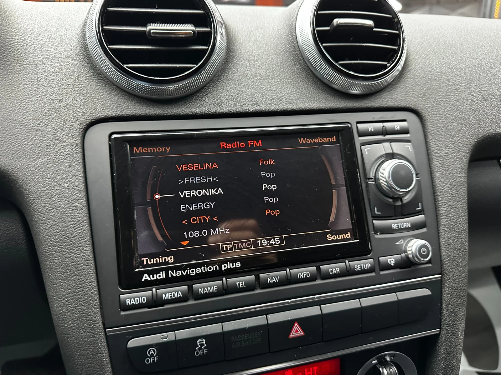 Audi A3 Sportback/Facelift/Бензин , снимка 13 - Автомобили и джипове - 56514967