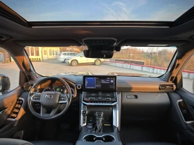 Toyota Land cruiser 300 Premium 70 Anniversary , снимка 15
