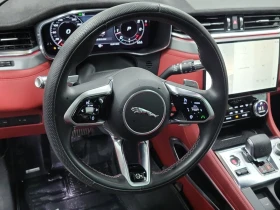 Jaguar F-PACE * P550 SVR * CARFAX * БЕЗ ПЪРВОНАЧАЛНА ВНОСКА, снимка 9