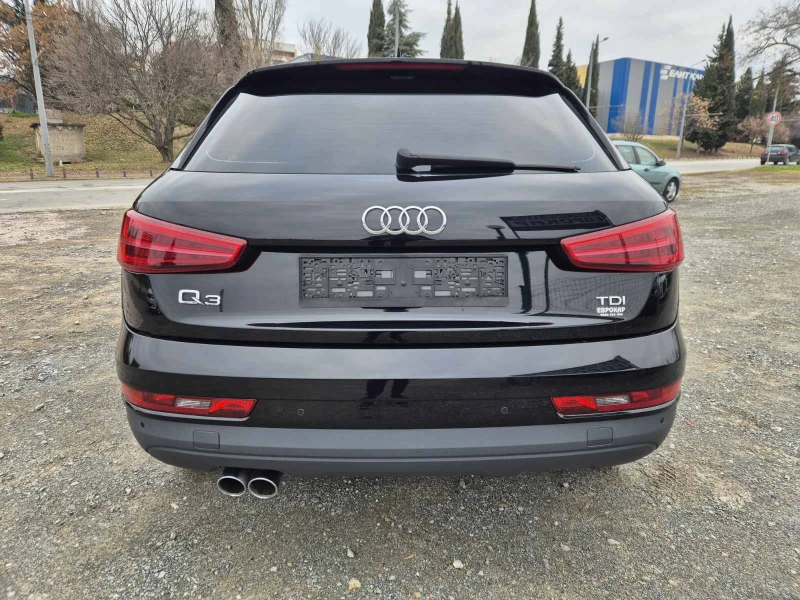 Audi Q3 2.0TDI, снимка 4 - Автомобили и джипове - 40729531