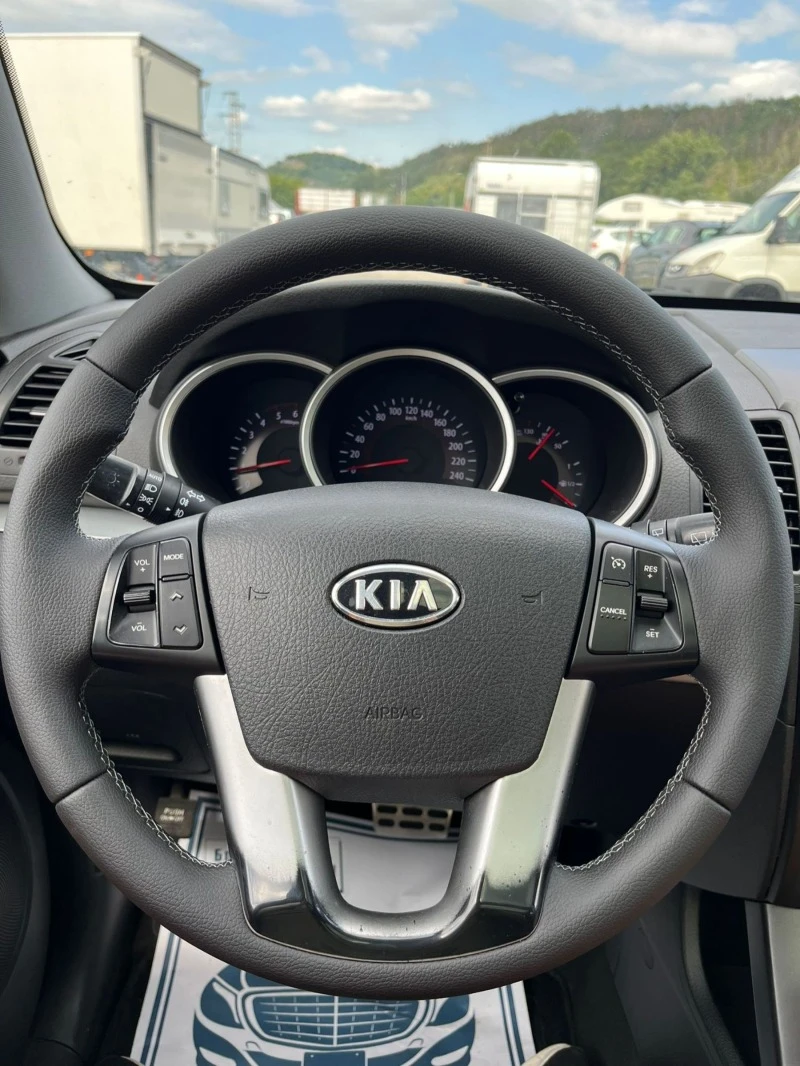 Kia Sorento 2.2CRDI, ГРАДУШКА, АВТОМАТ, 4Х4 , снимка 11 - Автомобили и джипове - 46719271