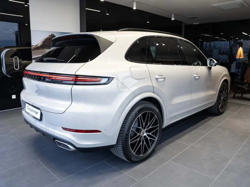 Porsche Cayenne, снимка 2 - Автомобили и джипове - 51192561