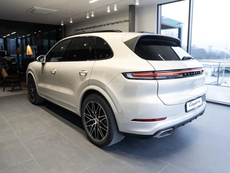 Porsche Cayenne, снимка 4 - Автомобили и джипове - 51192561