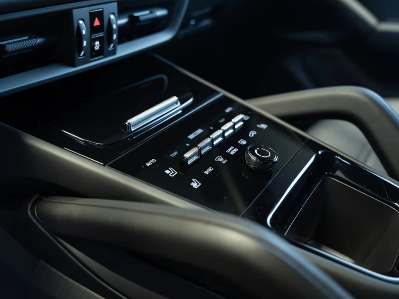 Porsche Cayenne, снимка 12 - Автомобили и джипове - 51192561