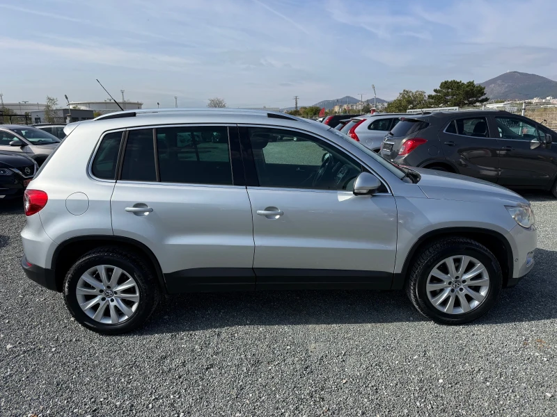 VW Tiguan (KATO НОВА)^(4x4), снимка 4 - Автомобили и джипове - 52126463
