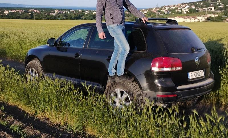 VW Touareg, снимка 9 - Автомобили и джипове - 52170609