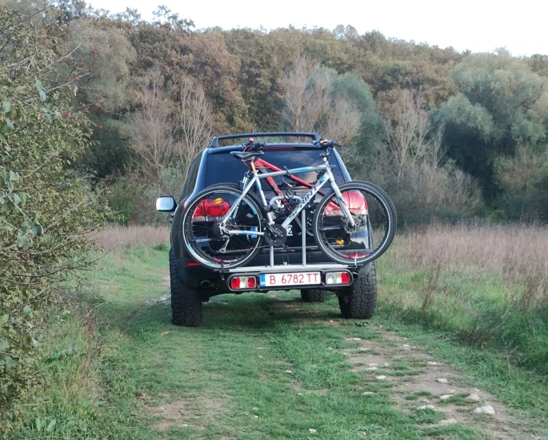 VW Touareg, снимка 6 - Автомобили и джипове - 52170609