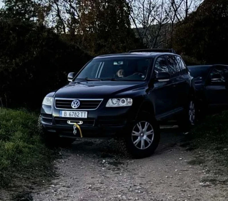 VW Touareg, снимка 2 - Автомобили и джипове - 52170609