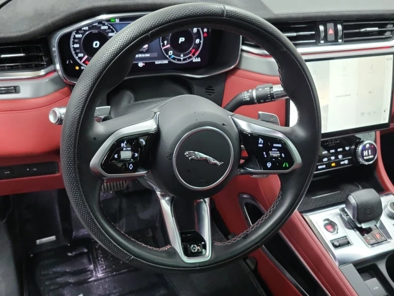Jaguar F-PACE * P550 SVR * CARFAX * БЕЗ ПЪРВОНАЧАЛНА ВНОСКА, снимка 9 - Автомобили и джипове - 53144241