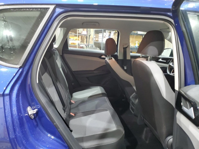 VW Taos S 4MOTION, снимка 11 - Автомобили и джипове - 53278126