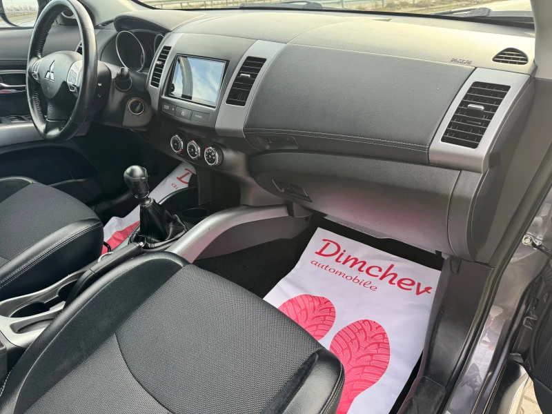 Mitsubishi Outlander 2.2 D 4x4, снимка 10 - Автомобили и джипове - 53385516