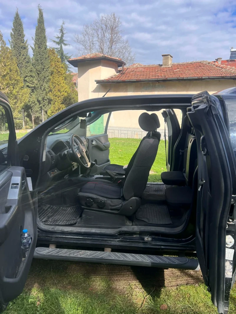 Nissan Navara, снимка 6 - Автомобили и джипове - 53495474