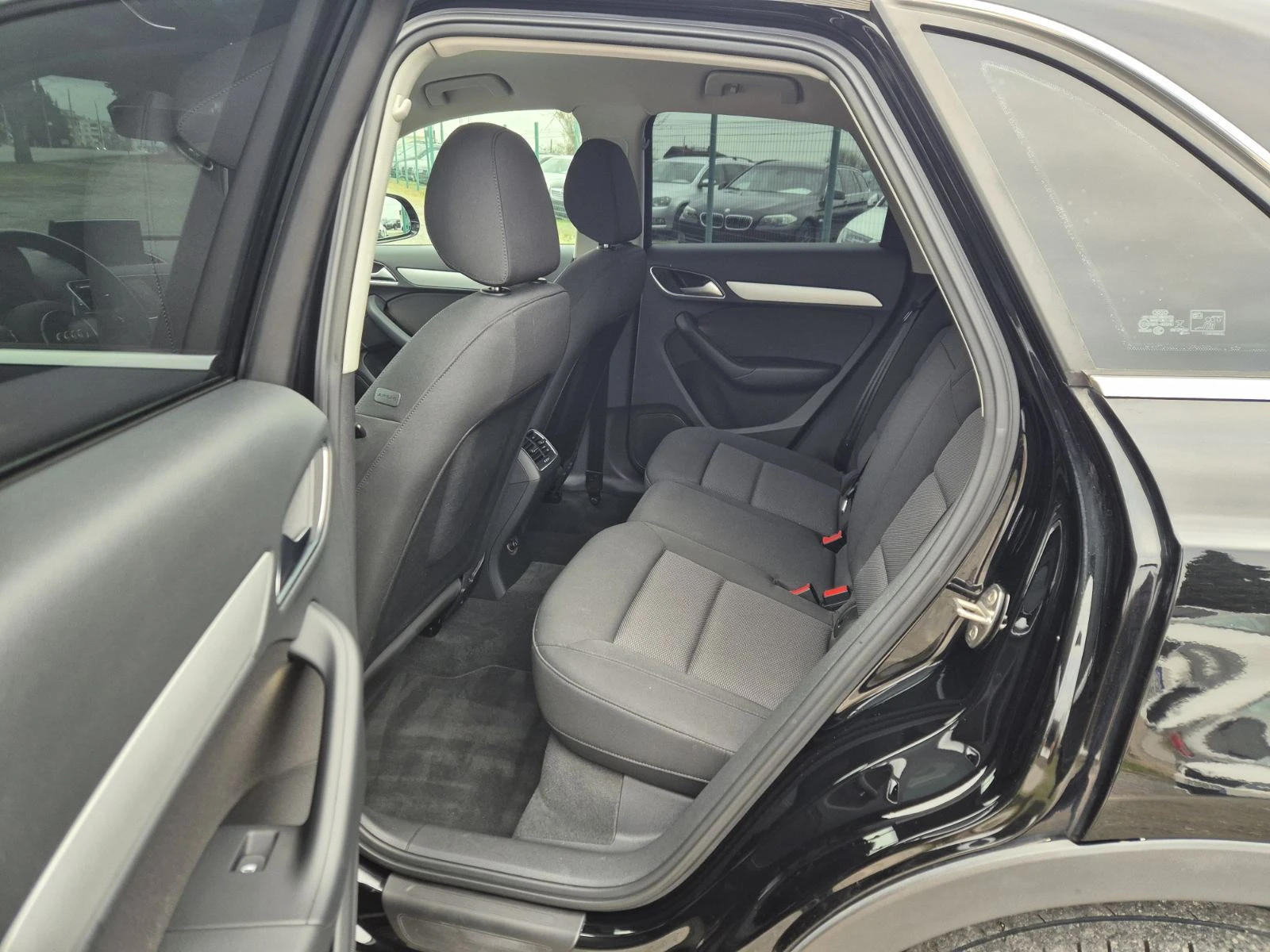 Audi Q3 2.0TDI | Mobile.bg   12